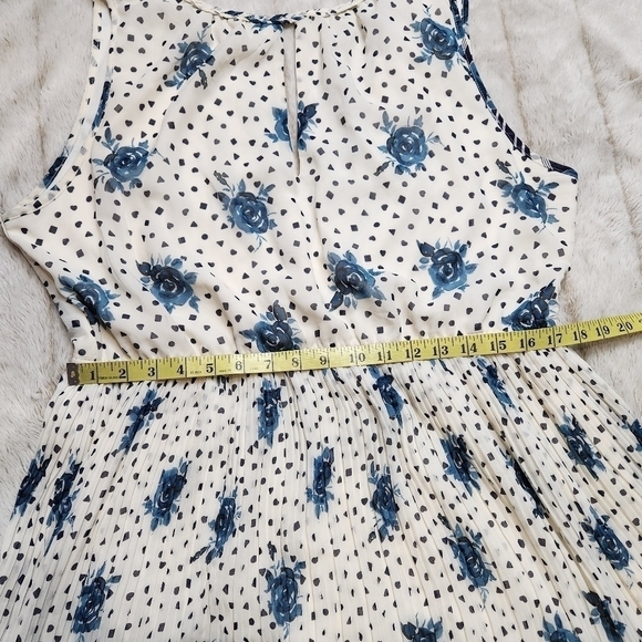Maison Jules Blue and White Midi Dress - Picture 11 of 16